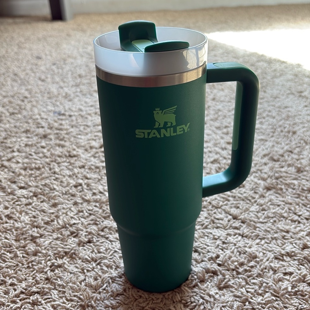 30oz Green Stanley cup
